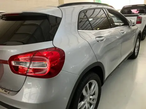 MERCEDES-BENZ GLA 200 1.6 16V 4P CGI STYLE TURBO AUTOM�TICO, Foto 7