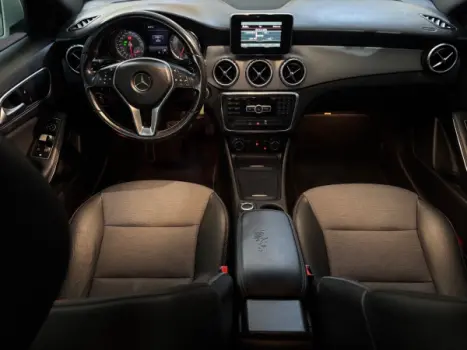 MERCEDES-BENZ GLA 200 1.6 16V 4P FLEX CGI ADVANCE TURBO AUTOM�TICO, Foto 8