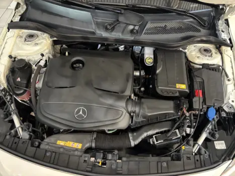 MERCEDES-BENZ GLA 200 1.6 16V 4P FLEX CGI ADVANCE TURBO AUTOM�TICO, Foto 17
