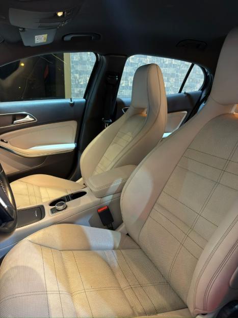 MERCEDES-BENZ GLA 200 1.6 16V 4P CGI ADVANCE TURBO AUTOM�TICO, Foto 19