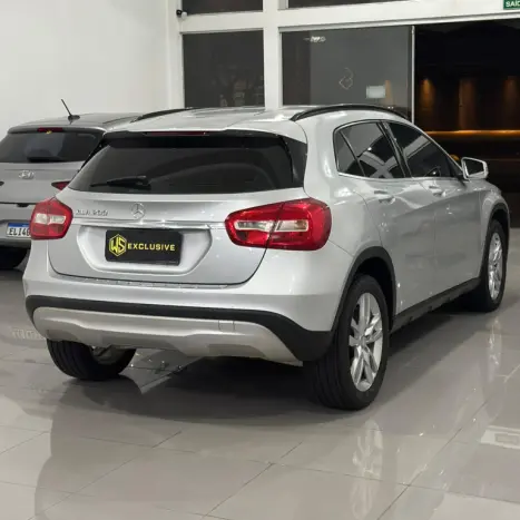 MERCEDES-BENZ GLA 200 1.6 16V 4P CGI STYLE TURBO AUTOM�TICO, Foto 3