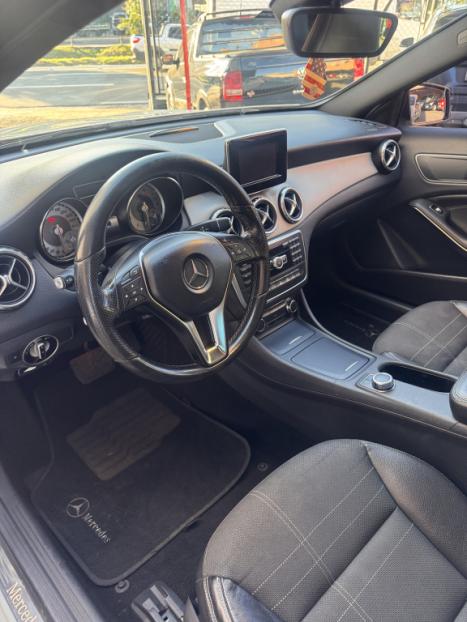 MERCEDES-BENZ GLA 200 1.6 16V 4P FLEX CGI ADVANCE TURBO AUTOM�TICO, Foto 9