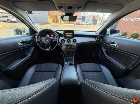 MERCEDES-BENZ GLA 200 1.6 16V 4P CGI STYLE TURBO AUTOM�TICO, Foto 4