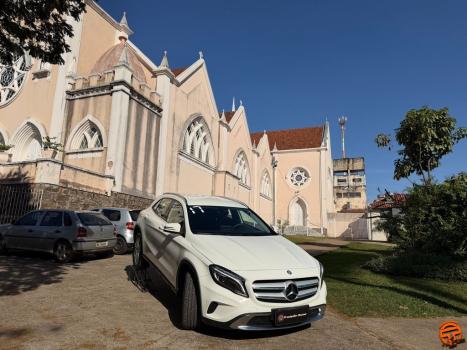 MERCEDES-BENZ GLA 200 1.6 16V 4P FLEX CGI STYLE TURBO AUTOM�TICO, Foto 2
