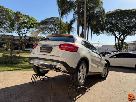 MERCEDES-BENZ GLA 200 1.6 16V 4P FLEX CGI STYLE TURBO AUTOM�TICO, Foto 4