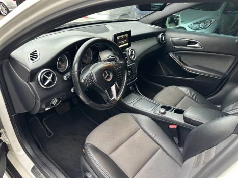 MERCEDES-BENZ GLA 200 1.6 16V 4P CGI VISION TURBO AUTOM�TICO, Foto 9