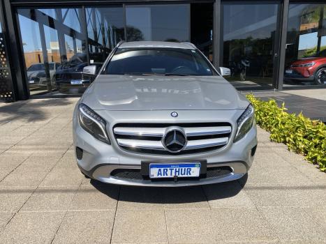 MERCEDES-BENZ GLA 200 1.6 16V 4P CGI ADVANCE TURBO AUTOM�TICO, Foto 2