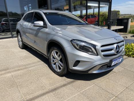 MERCEDES-BENZ GLA 200 1.6 16V 4P CGI ADVANCE TURBO AUTOM�TICO, Foto 3