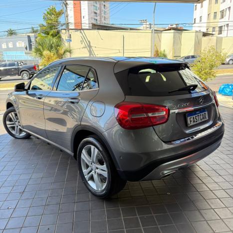 MERCEDES-BENZ GLA 250 2.0 16V 4P ENDURO TURBO AUTOM�TICO, Foto 6