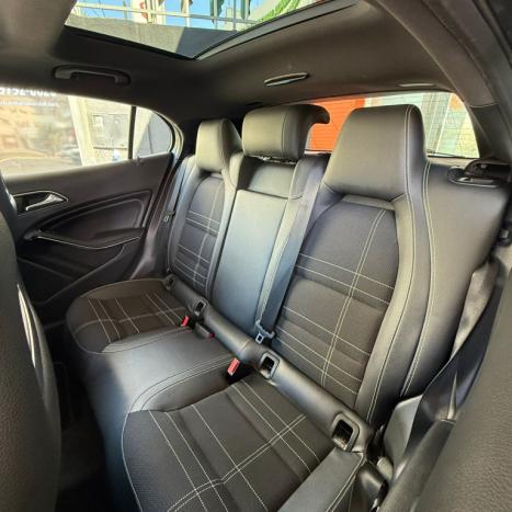 MERCEDES-BENZ GLA 250 2.0 16V 4P ENDURO TURBO AUTOM�TICO, Foto 10