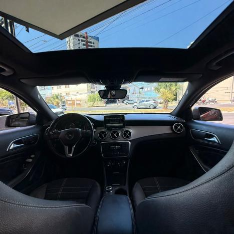 MERCEDES-BENZ GLA 250 2.0 16V 4P ENDURO TURBO AUTOM�TICO, Foto 14