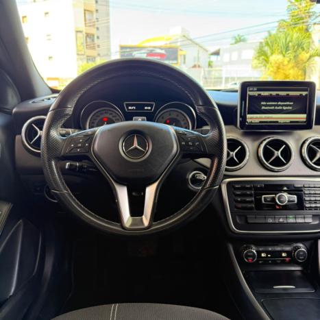MERCEDES-BENZ GLA 250 2.0 16V 4P ENDURO TURBO AUTOM�TICO, Foto 15