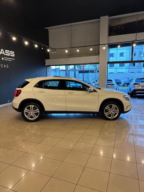 MERCEDES-BENZ GLA 250 2.0 16V 4P ENDURO TURBO AUTOM�TICO, Foto 3