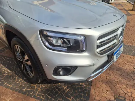 MERCEDES-BENZ GLB 200 1.3 16V 4P CGI ADVANCE TURBO 7G-TRONIC DCT AUTOMÁTICO, Foto 8 MERCEDES-BENZ GLB 200 1.3 16V 4P CGI ADVANCE TURBO 7G-TRONIC DCT AUTOMÁTICO, Foto 8