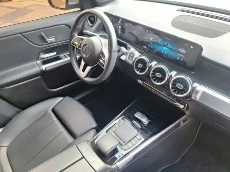 MERCEDES-BENZ GLB 200 1.3 16V 4P CGI ADVANCE TURBO 7G-TRONIC DCT AUTOMÁTICO, Foto 11 MERCEDES-BENZ GLB 200 1.3 16V 4P CGI ADVANCE TURBO 7G-TRONIC DCT AUTOMÁTICO, Foto 11