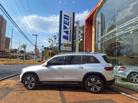 MERCEDES-BENZ GLB 200 1.3 16V 4P CGI ADVANCE TURBO 7G-TRONIC DCT AUTOMÁTICO, Foto 19 MERCEDES-BENZ GLB 200 1.3 16V 4P CGI ADVANCE TURBO 7G-TRONIC DCT AUTOMÁTICO, Foto 19