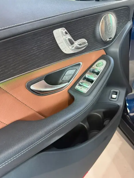 MERCEDES-BENZ GLC 300 2.0 16V 4P CGI 4MATIC 9G-TRONIC TURBO AUTOMTICO, Foto 16