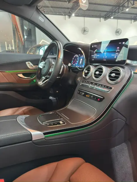 MERCEDES-BENZ GLC 300 2.0 16V 4P CGI 4MATIC 9G-TRONIC TURBO AUTOM�TICO, Foto 10