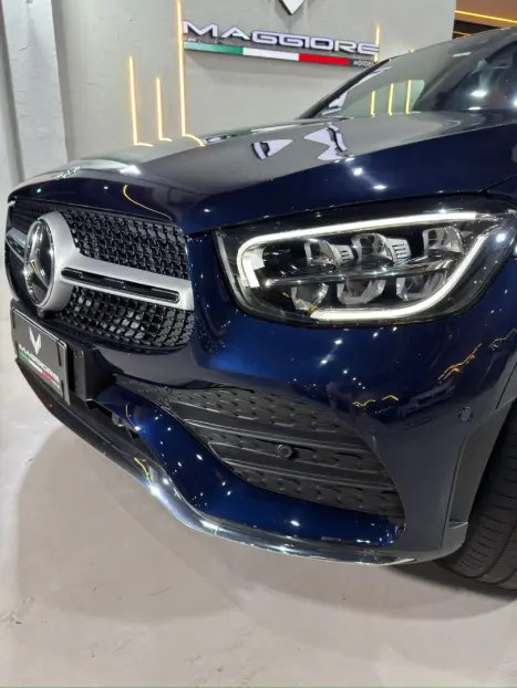 MERCEDES-BENZ GLC 300 2.0 16V 4P CGI 4MATIC 9G-TRONIC TURBO AUTOM�TICO, Foto 4
