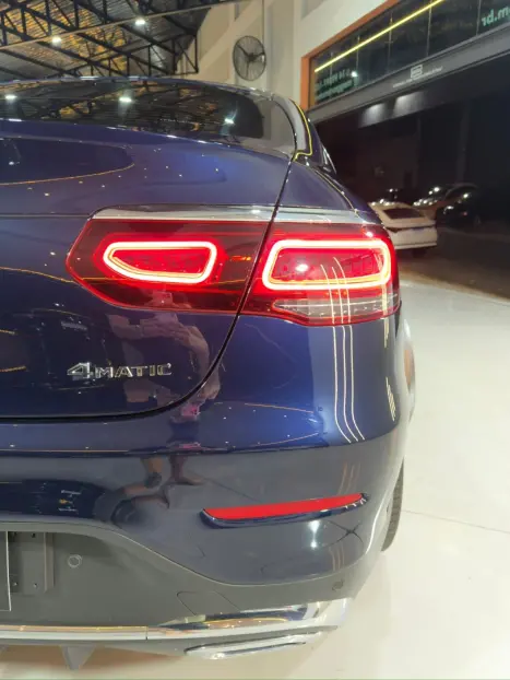 MERCEDES-BENZ GLC 300 2.0 16V 4P CGI 4MATIC 9G-TRONIC TURBO AUTOM�TICO, Foto 6