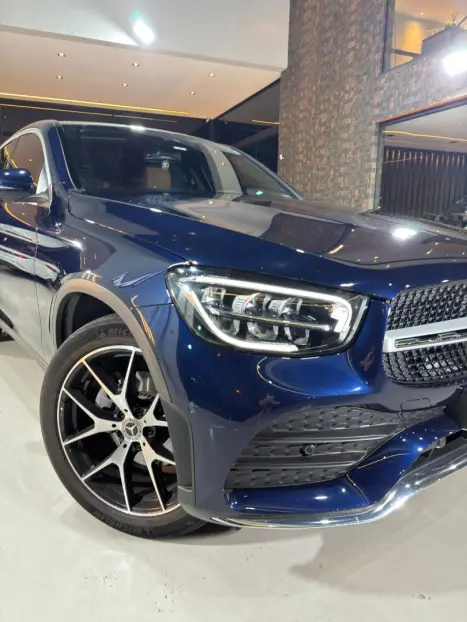 MERCEDES-BENZ GLC 300 2.0 16V 4P CGI 4MATIC 9G-TRONIC TURBO AUTOM�TICO, Foto 8