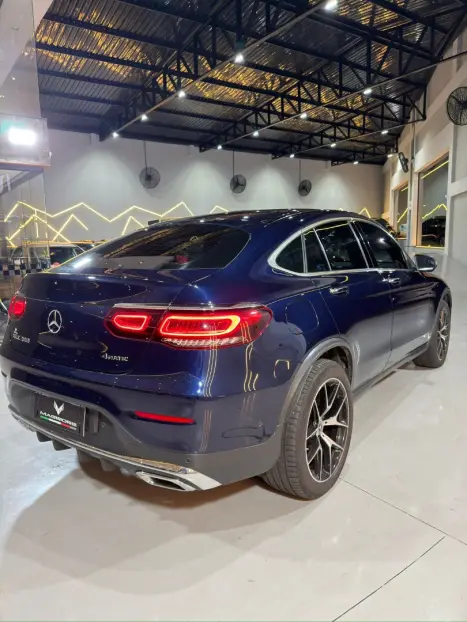 MERCEDES-BENZ GLC 300 2.0 16V 4P CGI 4MATIC 9G-TRONIC TURBO AUTOM�TICO, Foto 14