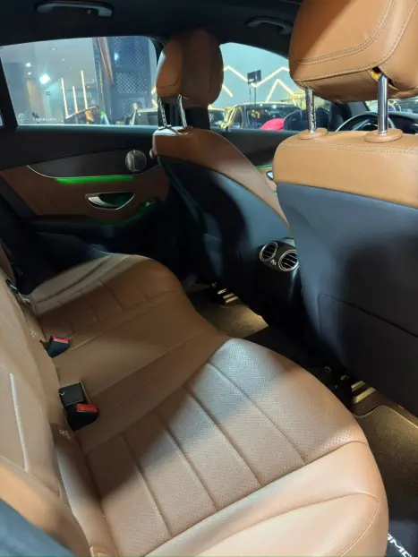 MERCEDES-BENZ GLC 300 2.0 16V 4P CGI 4MATIC 9G-TRONIC TURBO AUTOM�TICO, Foto 16