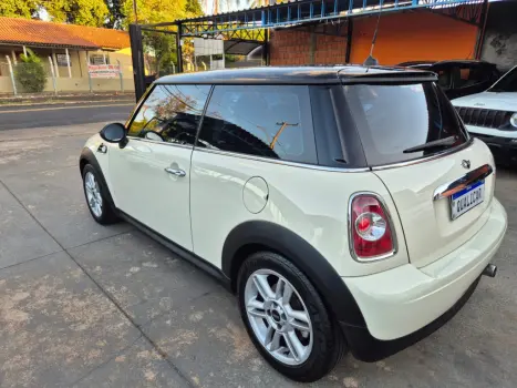 MINI Cooper 1.6 16V AUTOMÁTICO, Foto 4 MINI Cooper 1.6 16V AUTOMÁTICO, Foto 4