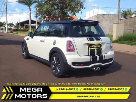 MINI Cooper 1.6 16V S TURBO AUTOM�TICO, Foto 5