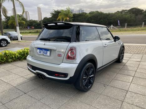 MINI Cooper 1.6 16V S TURBO AUTOM�TICO, Foto 5