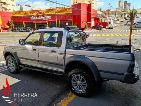 MITSUBISHI L 200 2.5 4X4 CABINE DUPLA DIESEL, Foto 6