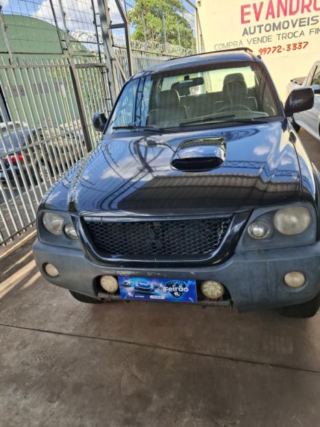 MITSUBISHI L 200 Outdoor 2.5 HPE 4X4 CABINE DUPLA TURBO DIESEL INTERCOOLER, Foto 7