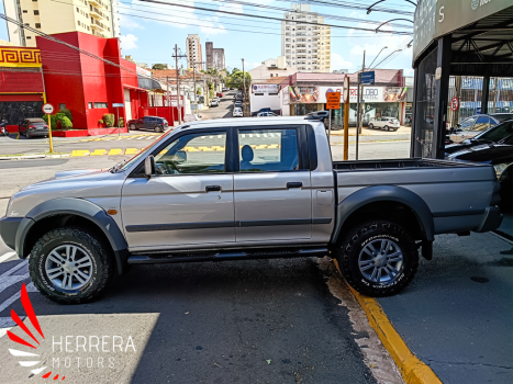MITSUBISHI L 200 Outdoor 2.5 HPE 4X4 CABINE DUPLA TURBO DIESEL INTERCOOLER AUTOM�TICO, Foto 8
