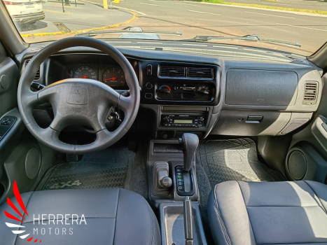 MITSUBISHI L 200 Outdoor 2.5 HPE 4X4 CABINE DUPLA TURBO DIESEL INTERCOOLER AUTOM�TICO, Foto 13