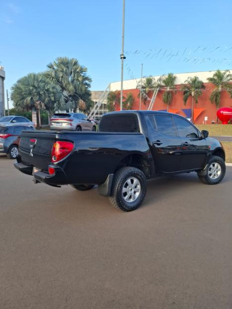 MITSUBISHI L 200 Triton 3.2 16V XB 4X4 CABINE DUPLA TURBO DIESEL INTERCOOLER, Foto 4