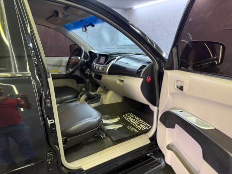MITSUBISHI L 200 Triton 3.2 16V HPE 4X4 CABINE DUPLA TURBO DIESEL INTERCOOLER AUTOMTICO, Foto 13