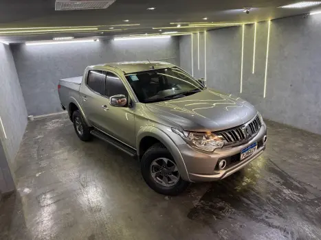 MITSUBISHI L 200 Triton 2.4 16V SPORT HPE 4X4 CABINE DUPLA TURBO DIESEL AUTOMTICO, Foto 1