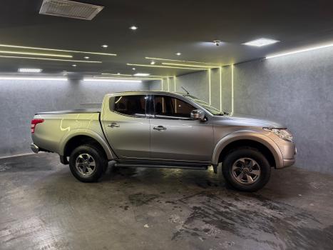 MITSUBISHI L 200 Triton 2.4 16V SPORT HPE 4X4 CABINE DUPLA TURBO DIESEL AUTOMTICO, Foto 5