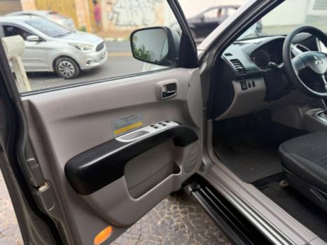 MITSUBISHI L 200 Triton 3.2 16V HPE 4X4 CABINE DUPLA TURBO DIESEL INTERCOOLER, Foto 12