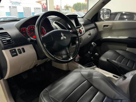 MITSUBISHI L 200 Triton 3.2 16V GL 4X4 CABINE DUPLA TURBO DIESEL INTERCOOLER, Foto 16