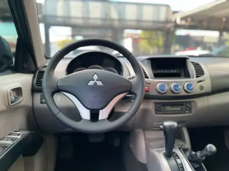 MITSUBISHI L 200 Triton , Foto 7