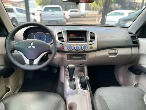 MITSUBISHI L 200 Triton , Foto 9