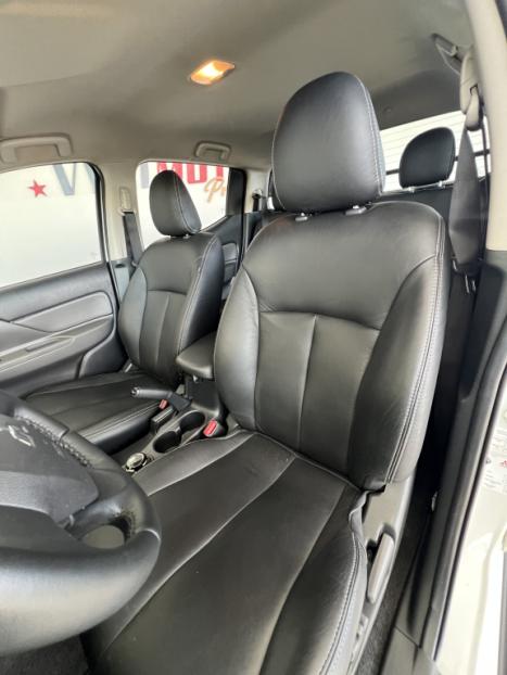 MITSUBISHI L 200 Triton 2.4 16V FLEX GL CABINE DUPLA, Foto 2