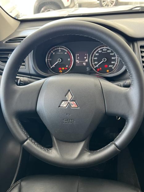 MITSUBISHI L 200 Triton 2.4 16V FLEX GL CABINE DUPLA, Foto 10