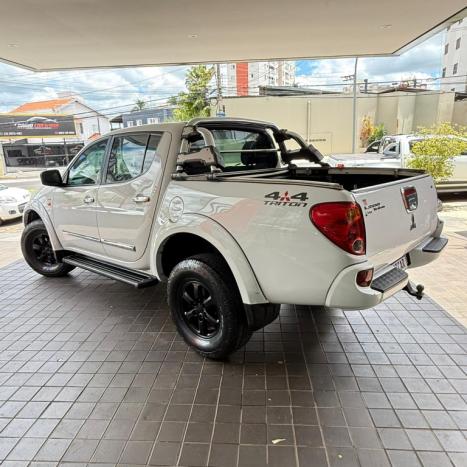 MITSUBISHI L 200 Triton 3.5 V6 HPE 4X4 FLEX CABINE DUPLA AUTOM�TICO, Foto 6