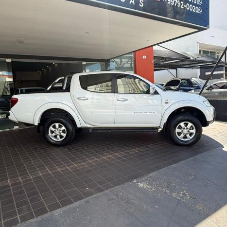 MITSUBISHI L 200 Triton 3.5 V6 HPE 4X4 FLEX CABINE DUPLA AUTOM�TICO, Foto 3