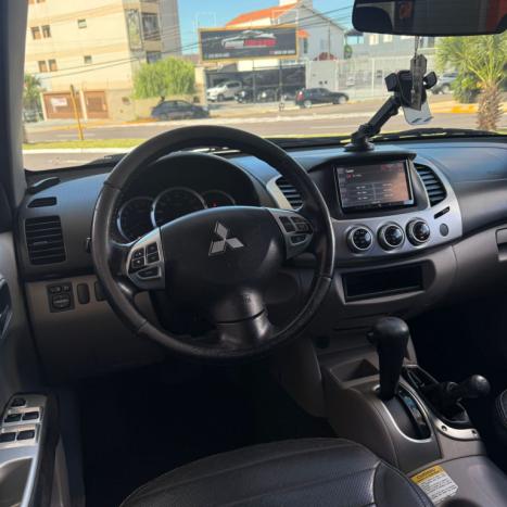 MITSUBISHI L 200 Triton 3.5 V6 HPE 4X4 FLEX CABINE DUPLA AUTOM�TICO, Foto 11