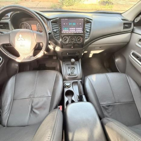 MITSUBISHI L 200 Triton 2.4 16V SPORT GLS CABINE DUPLA TURBO DIESEL AUTOM�TICO, Foto 2