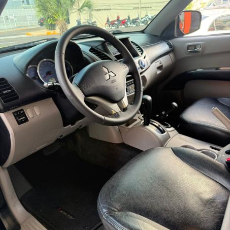MITSUBISHI L 200 Triton 3.2 16V HPE 4X4 CABINE DUPLA TURBO DIESEL INTERCOOLER AUTOM�TICO, Foto 9