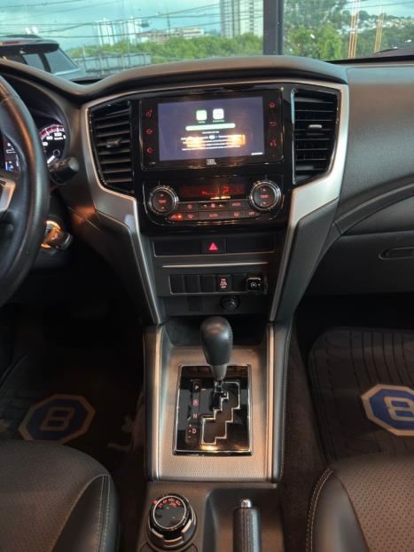 MITSUBISHI L 200 Triton 2.4 16V SPORT HPE 4X4 CABINE DUPLA TURBO DIESEL AUTOM�TICO, Foto 12